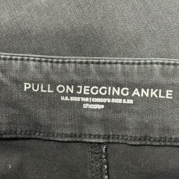 CHICO’S EMBELLISHED PULL-ON ANKLE JEGGINGS. DARK NIGHT WASH. - Picture 8 of 9